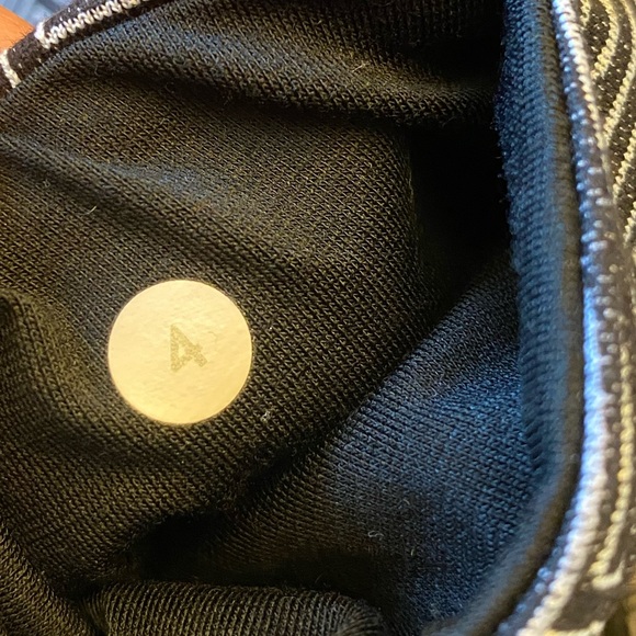 Lululemon Wunder Under Crop III Maze Jacquard White Black Size 4 - Picture 8 of 11